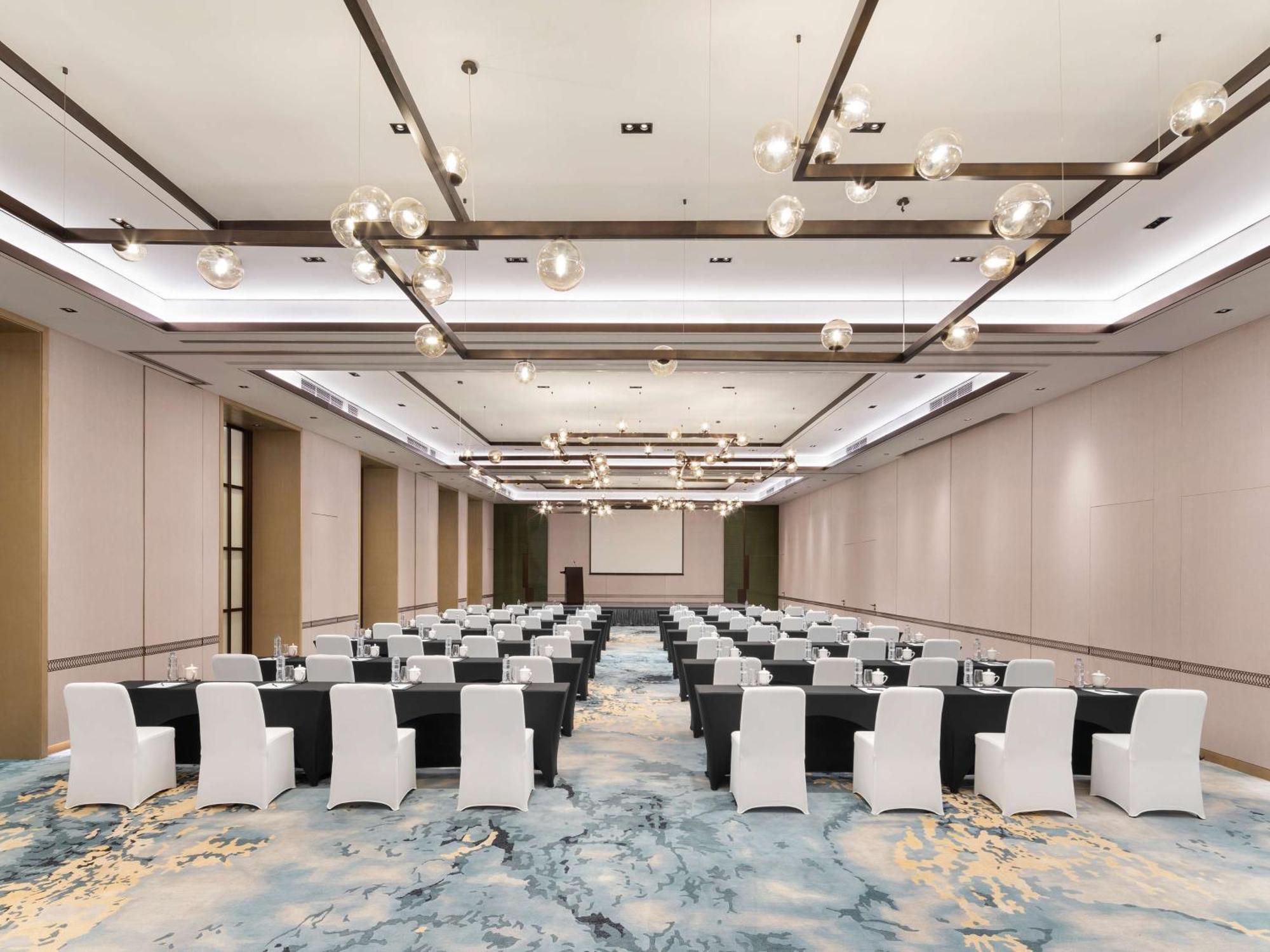 Doubletree By Hilton Kunming Airport Hotel Exterior foto